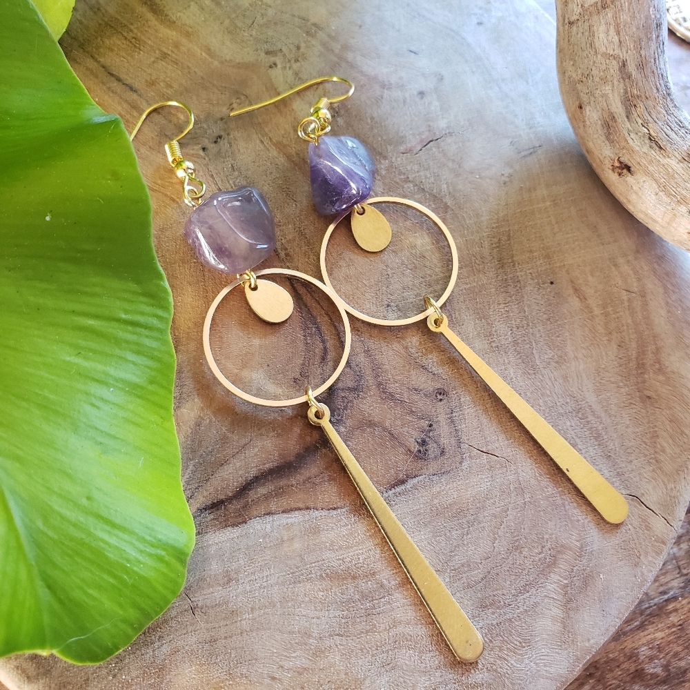 Boho Chic Geometric Raw Bass Earrings with Purple Amethyst Stones - Picture 1 of 5